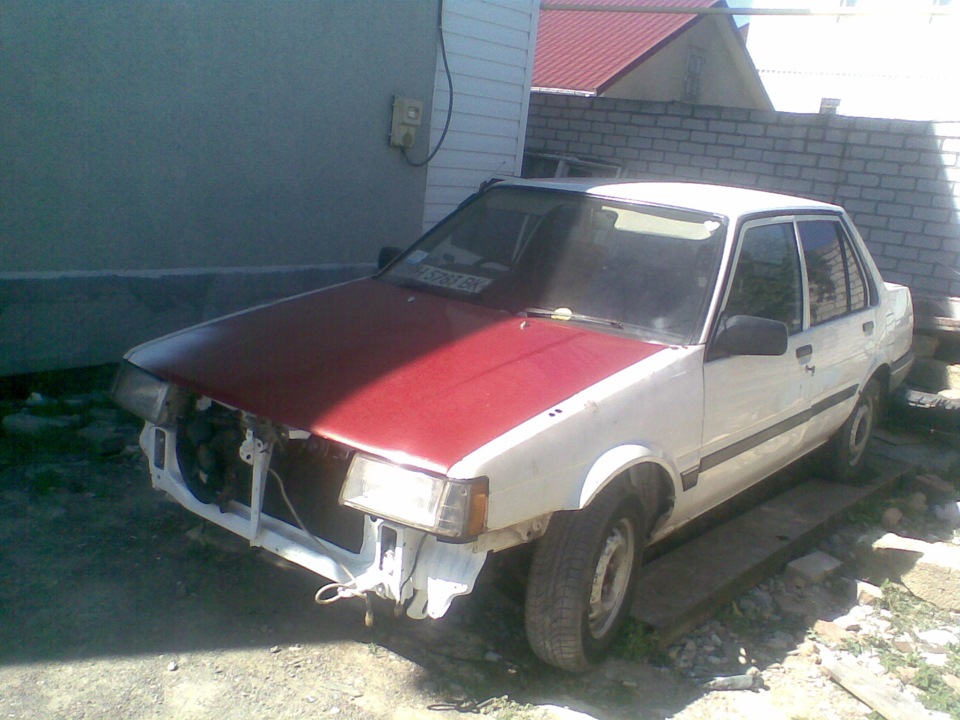 она редит)))) 2