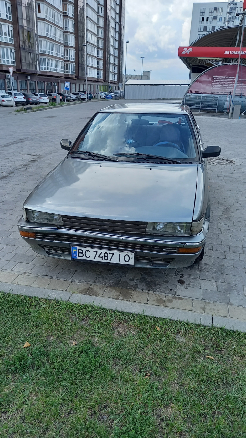 витрата палива 12 л:( 1