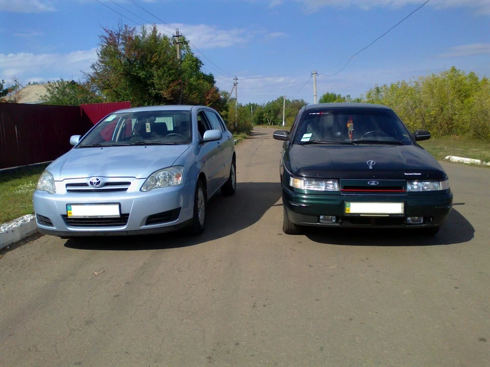 Toyota Corolla проти ВАЗ 2110