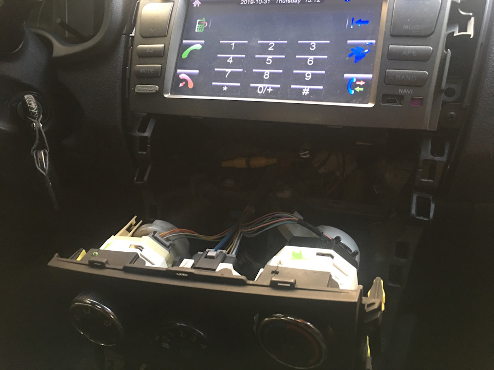 Крутилки в хромі для Toyota Corolla E150 3