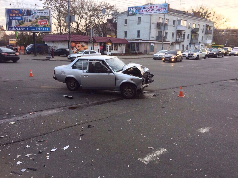 потрапив я в аварію. 1