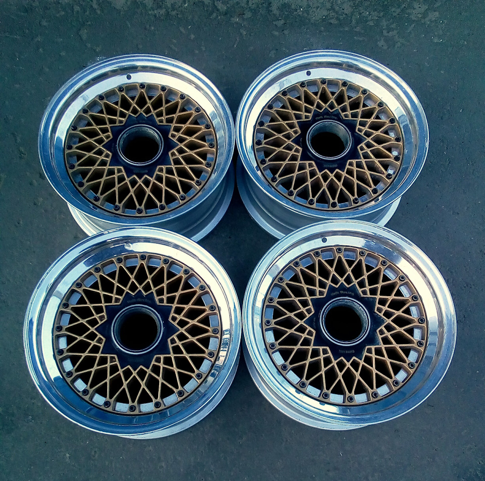 Rays Volk Mesh / center lock 1