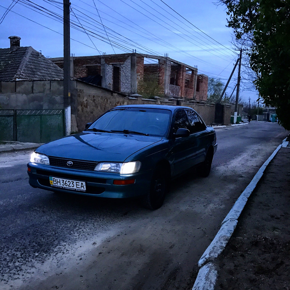 Фоточки з Toyota Corolla AE100 1