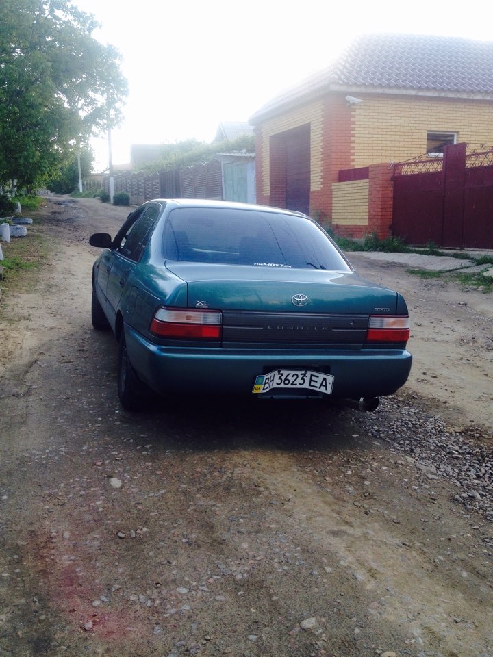 Фотографії Toyota Carolla ae100 3