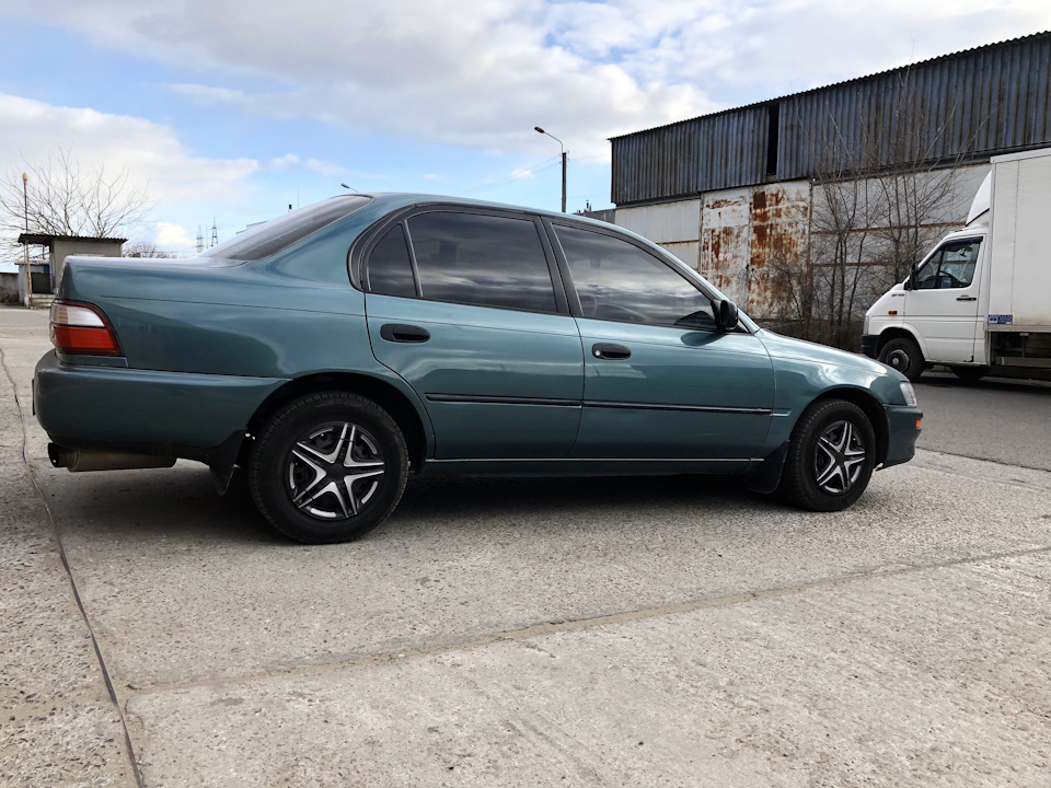 Перетворення Toyota Corolla E100 2