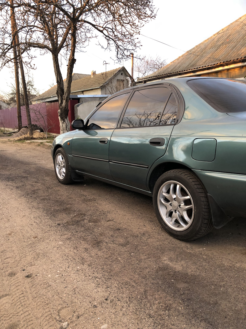 Перетворення Toyota Corolla E100 1