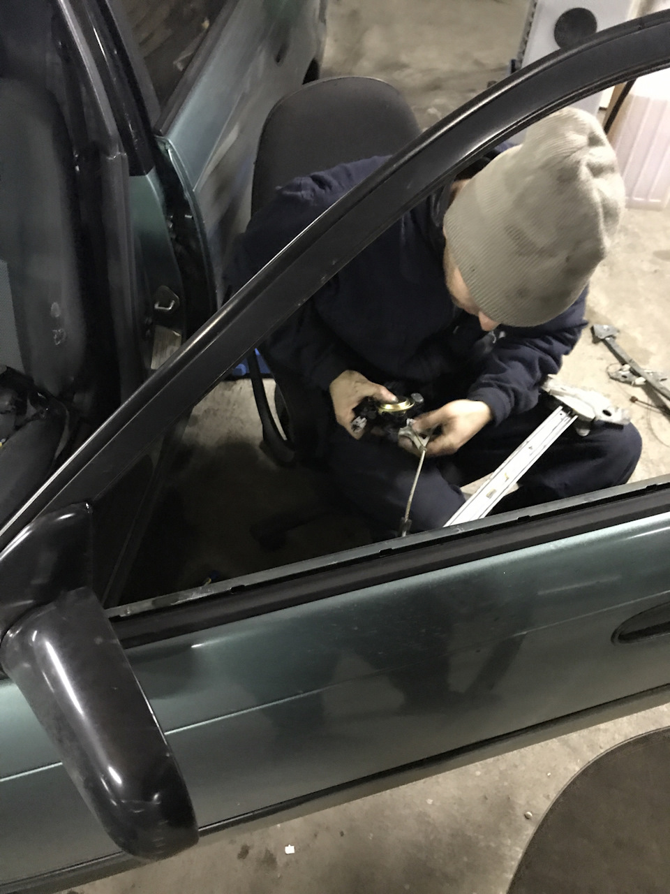 Установка - Склопідйомник Toyota Corolla ae100 5