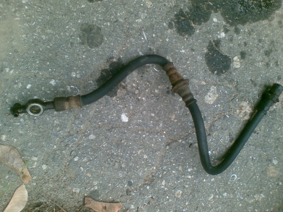 Заміна гальмівних передніх шлангів. 1