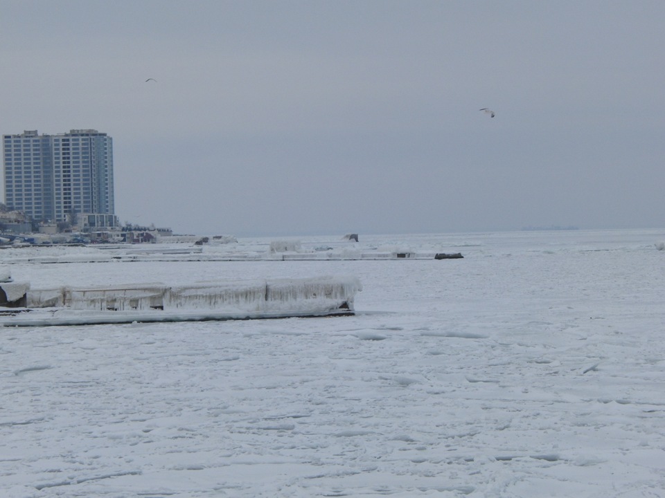 Крижане зимове море в Одесі 2012 1