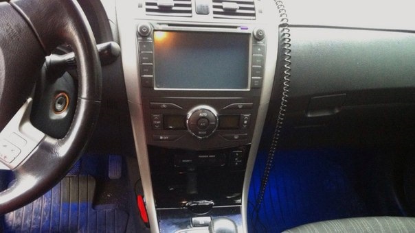 Продам свій ГУ пристрій для Toyota Corolla 2008 2