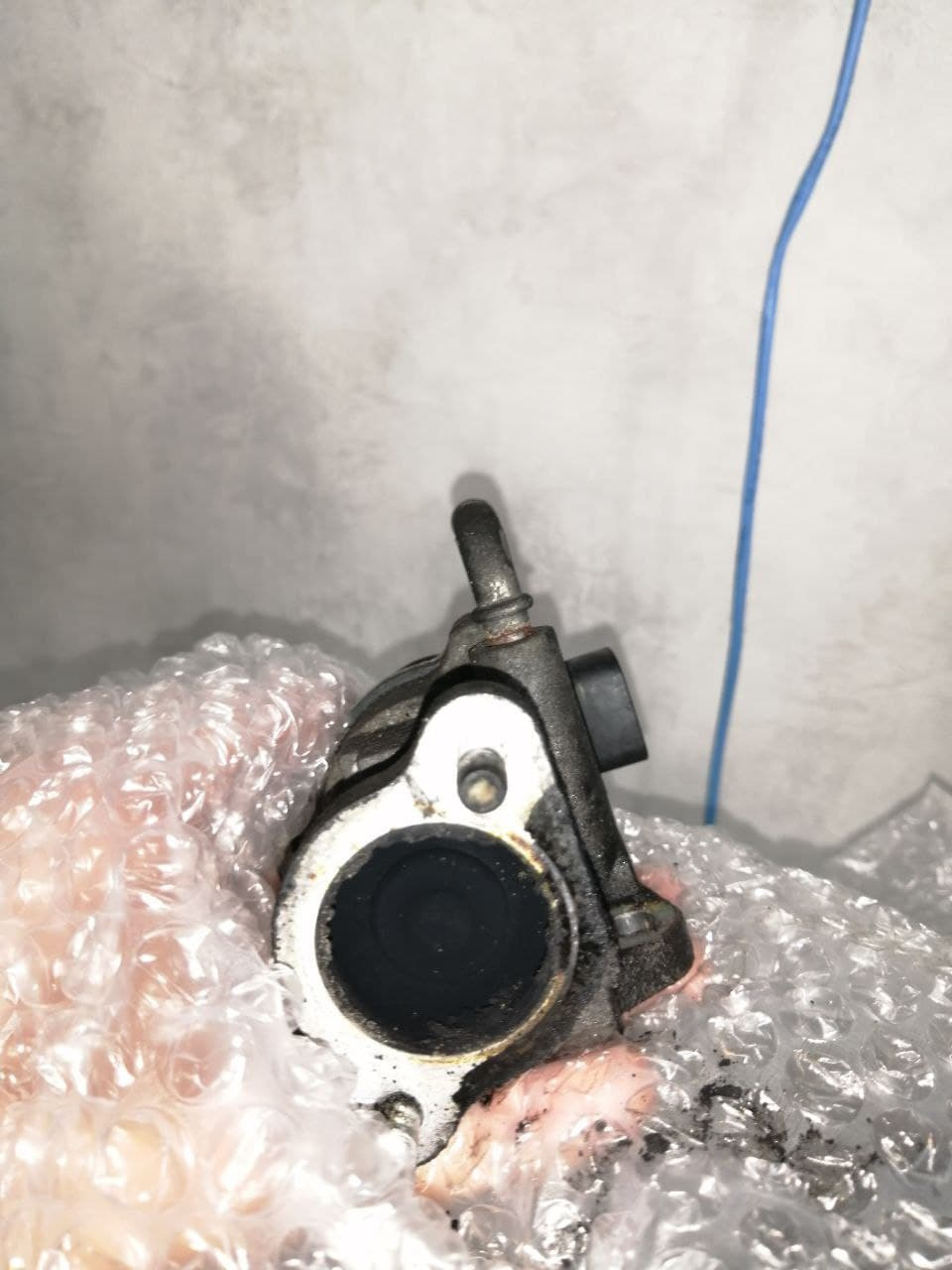 Зміна клапана EGR. Помилка P0403. 3