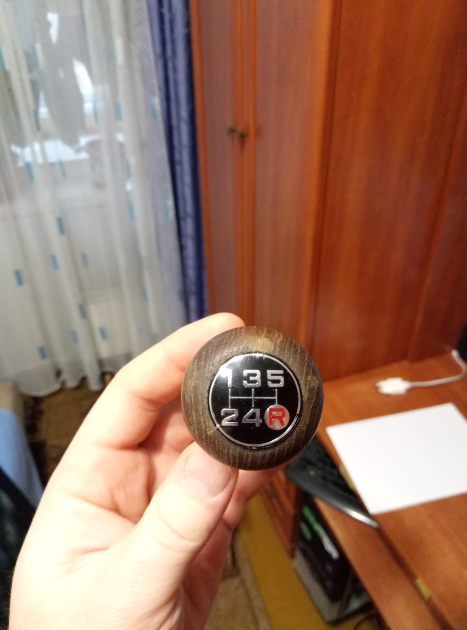 Дерев'яна ручка КПП 2
