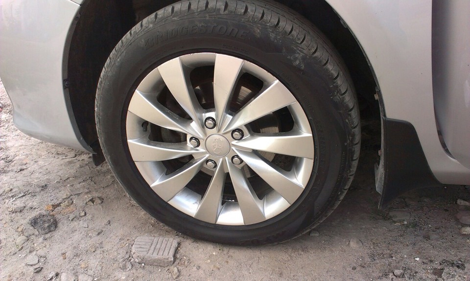 Нова гума bridgestone my 02 205x55r16 2