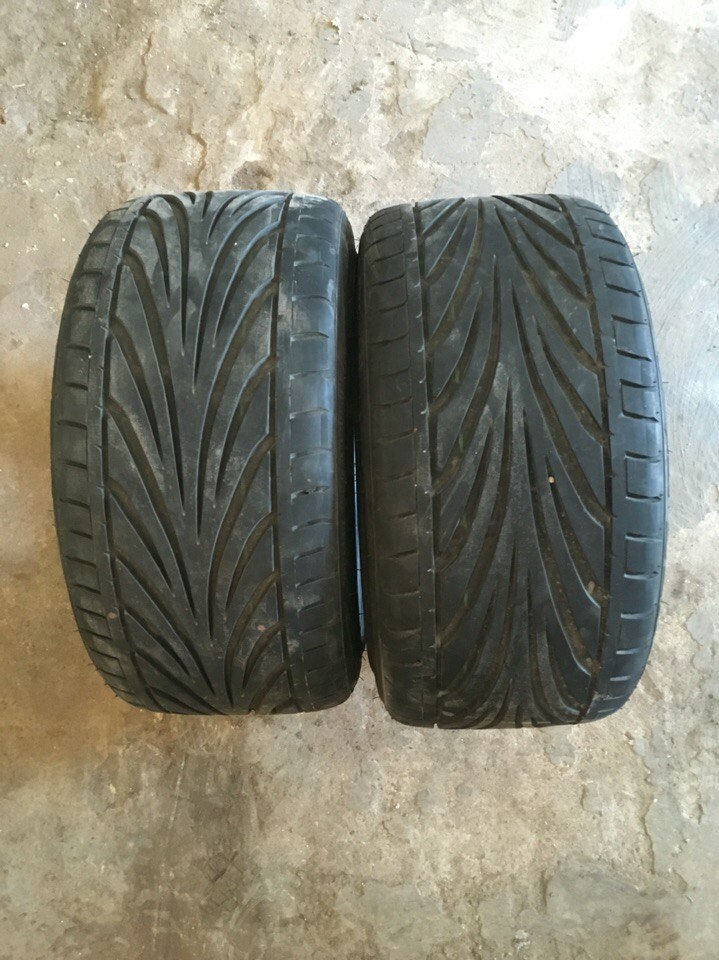 Пригоди TOYO 225 40 r14 на 11J 4