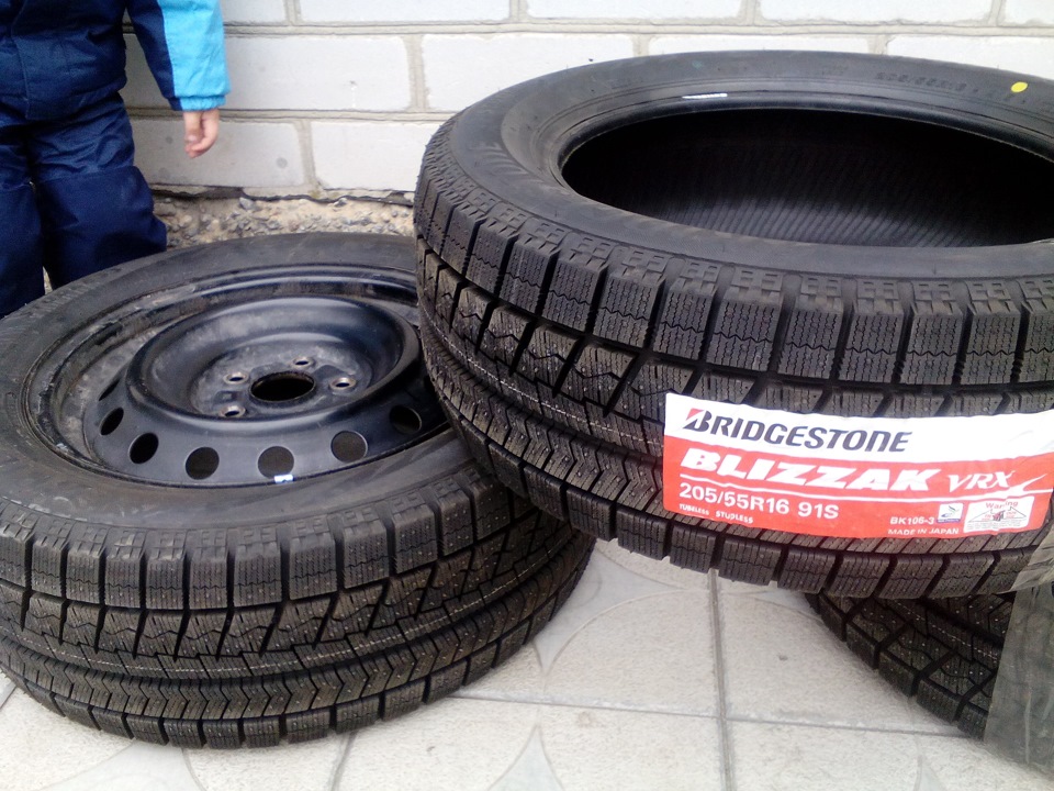 Bridgestone Blizzak VRX 3
