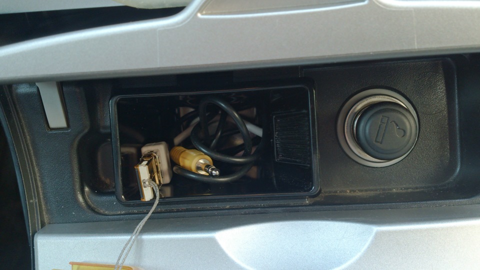 USB YATOUR в попільничку 2