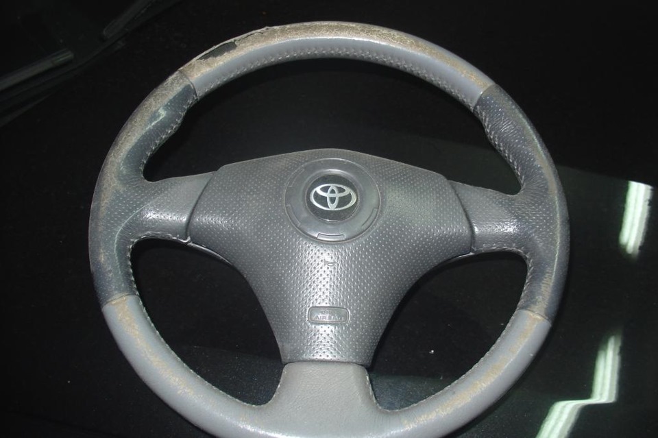 3-спицеве ​​спортивне кермо від Yaris TS, частина 1. 1
