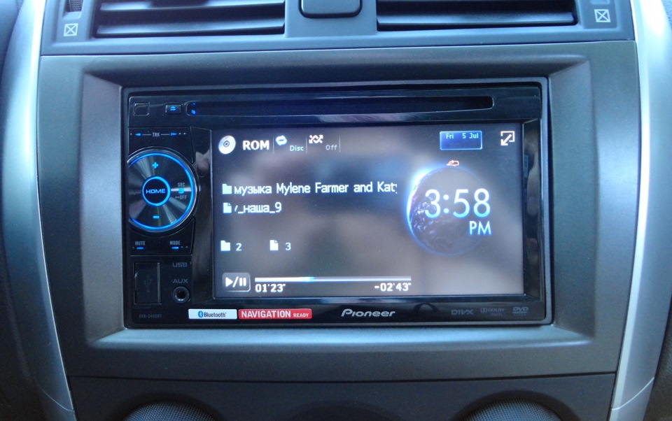 Медіа-станція Pioneer AVH-2400BT та камера заднього виду RS RVC-008 3