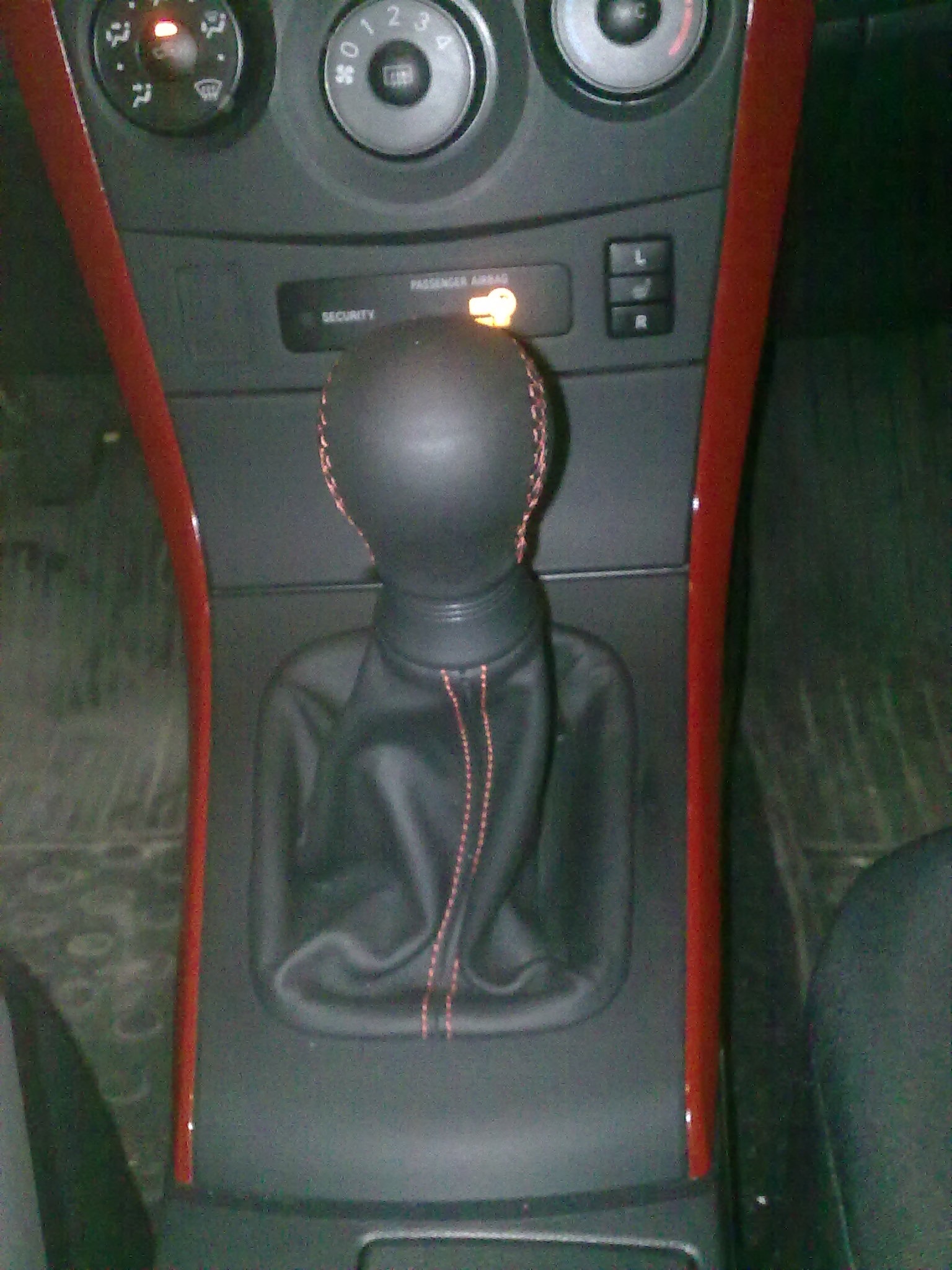 Продовження теми салону. Вставки консолі. Проба разів. 3