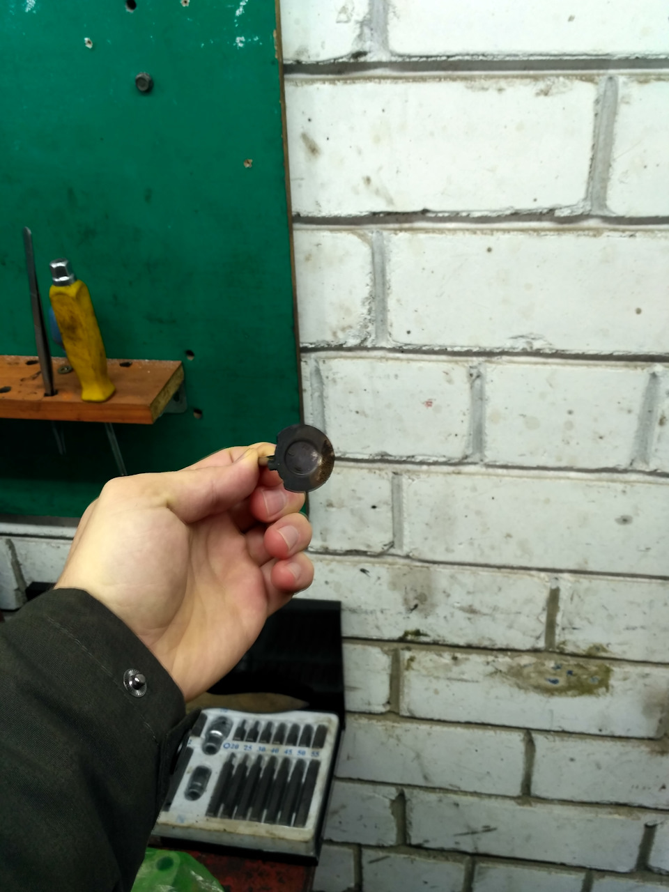 Зроблено машину. 2