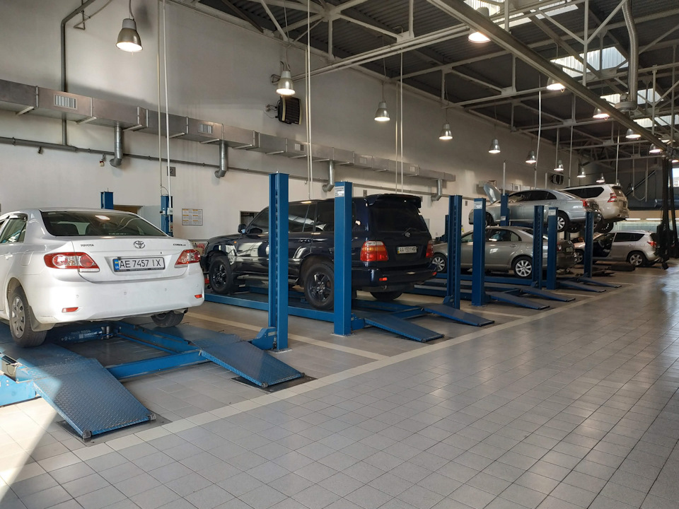 Заміна паливного фільтра по сервісній компанії від Toyota 2