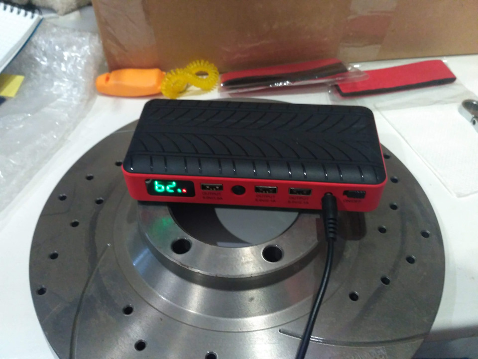 Noco GB40 Genius Boost Lithium Jump Starter - 1000A 1