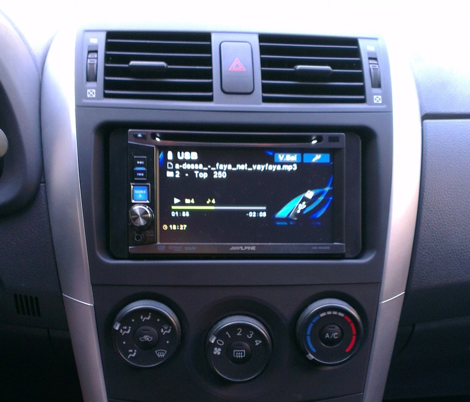 Alpine IVE-W530 3
