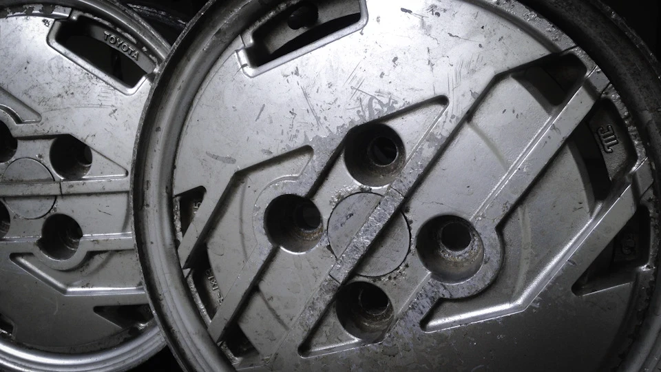 АксесуариAlumi Wheels 5J-13 або радісне продовження колісної теми
