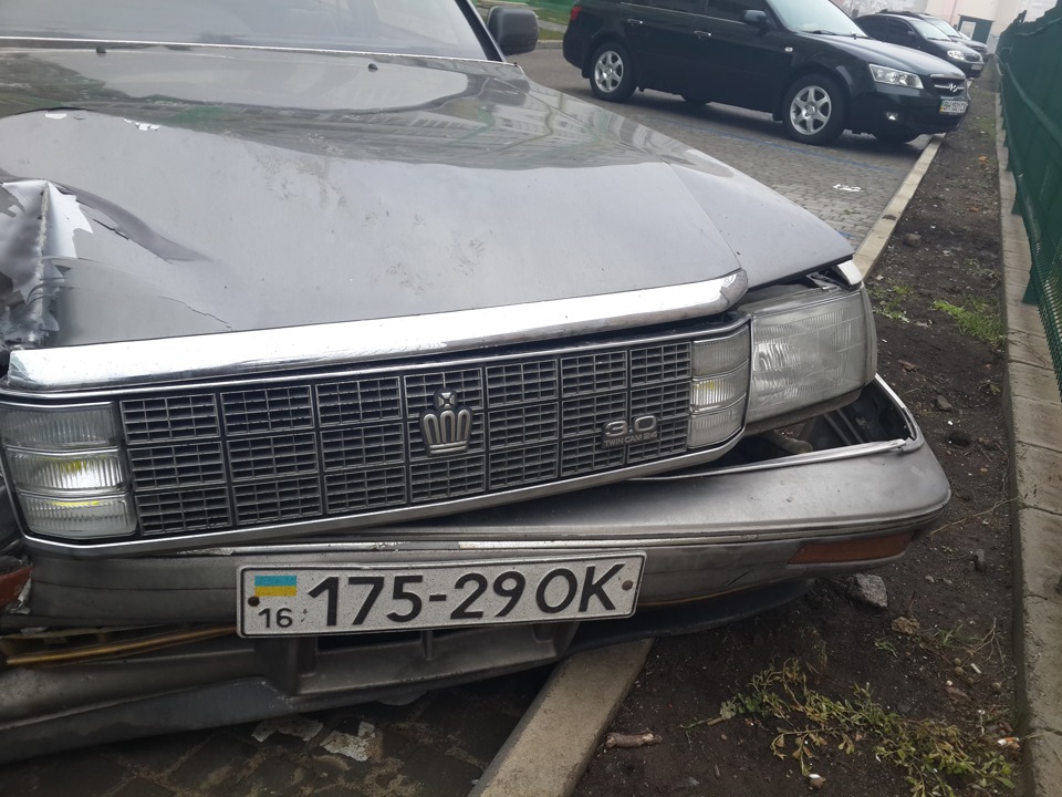 Трохи в'їхав у стовп. 5
