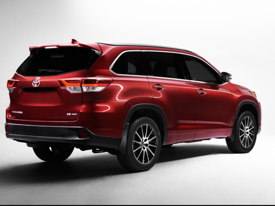 Майбутній рестайлінг Toyota Highlander 2017 2