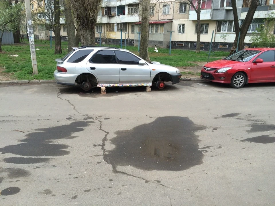 «Розлучайся, роздягайся...»