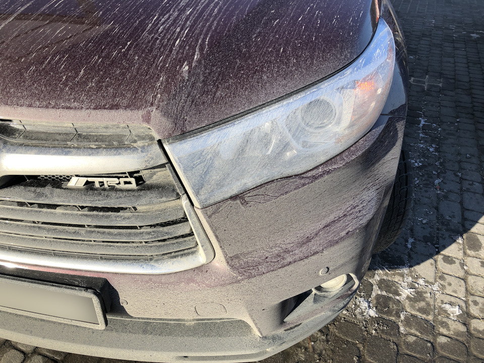 Сетка в решетку радиатора + TRD 3