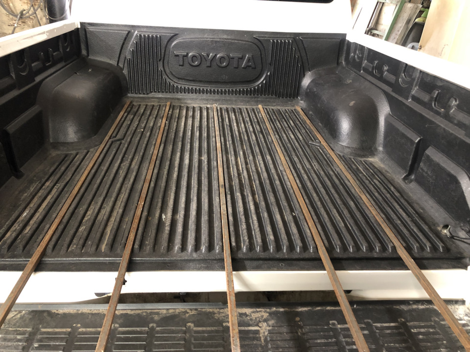 Що ховалося під вкладишем за 7 років у Hilux, додаткові кріплення 5