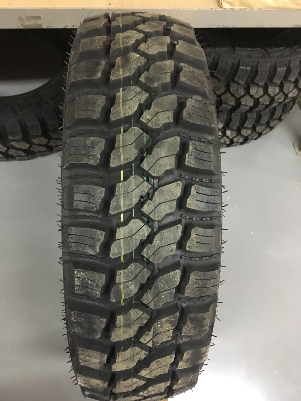 Гума. Без фанатизму. Lakesea 225/75r16 M/T 4
