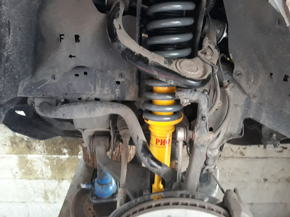 Підвіска РІФ для Toyota Hilux 1