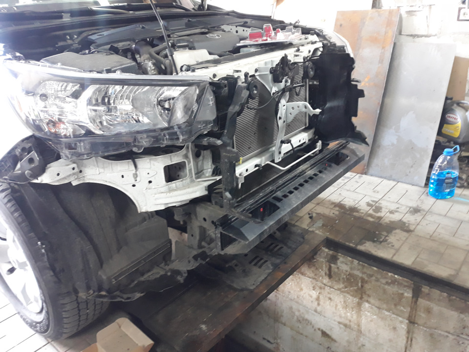 Силовий передній бампер РІФ для Toyota Hilux 2