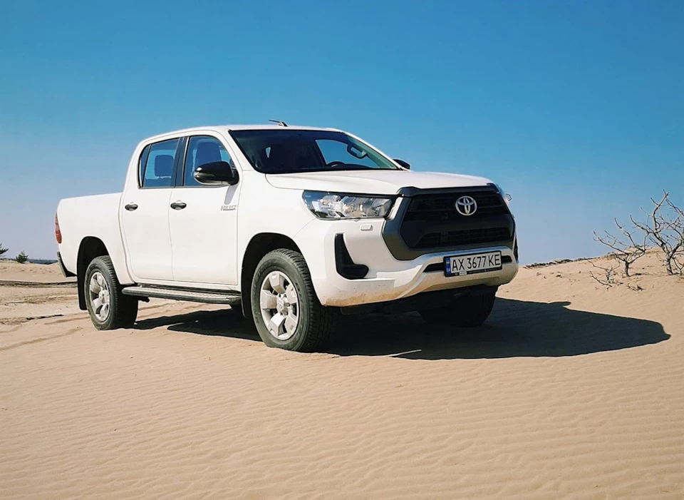 Силовий передній бампер РІФ для Toyota Hilux