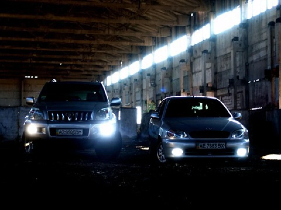 TOYOTA and LANOS