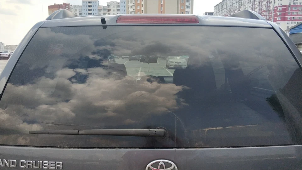 Поводок заднього двірника