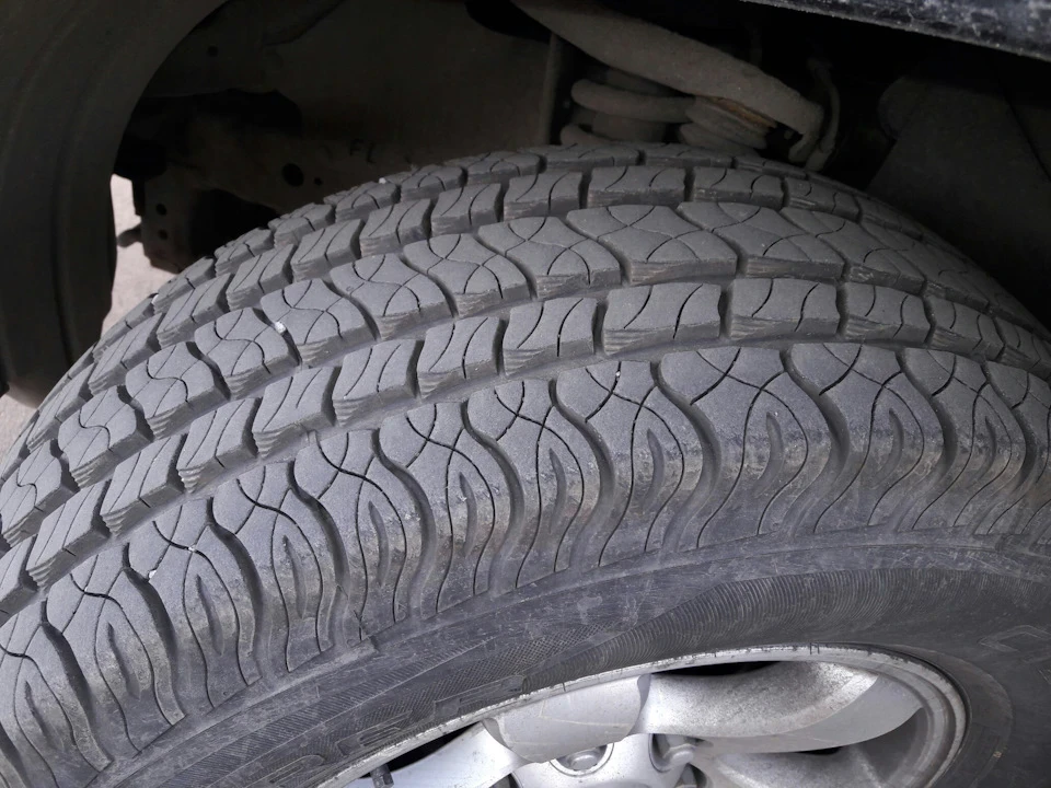 Cooper Discoverer CTS 265/65/17