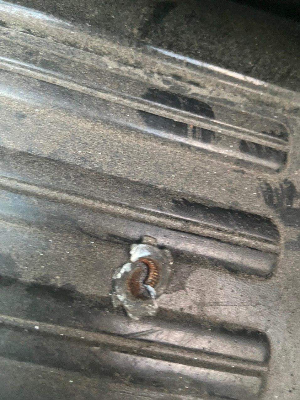 Заміна заднього скловідчищувача повністю 4