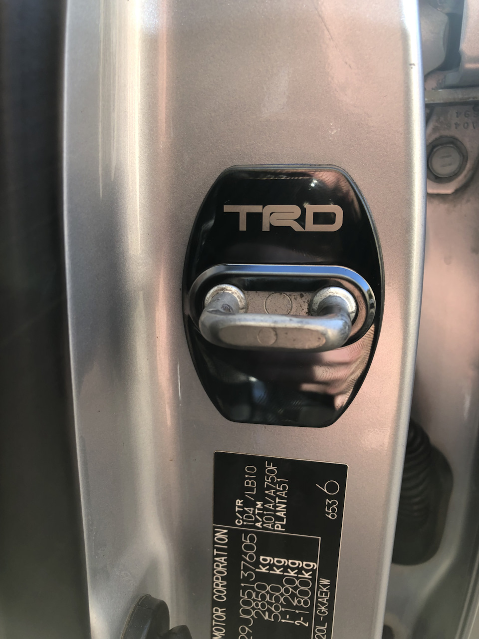 Аля «Ніштяки TRD»мухобійка, вітровики, гумові килимки, насадка на вихлопну 5