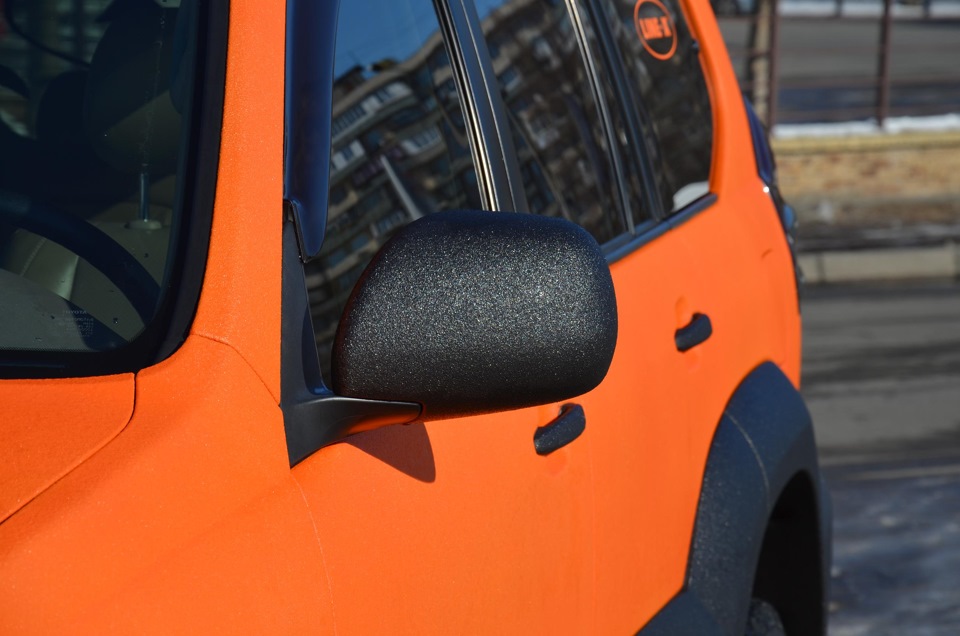 Переодягся в LINE-X 1