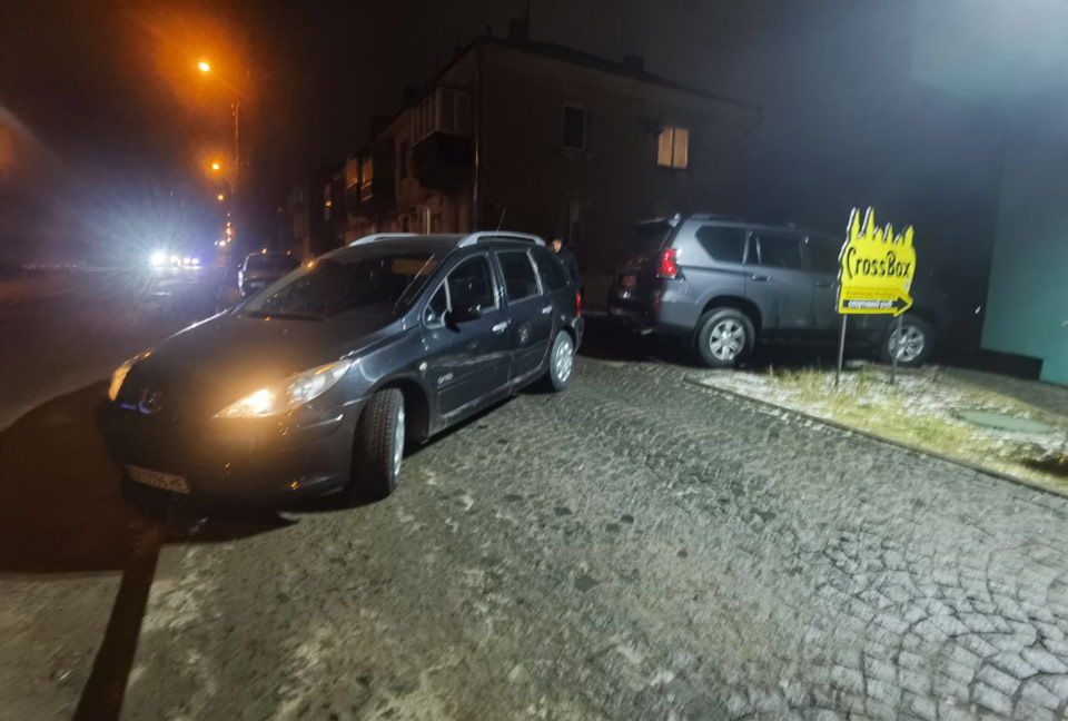 ДТП на парковці 1