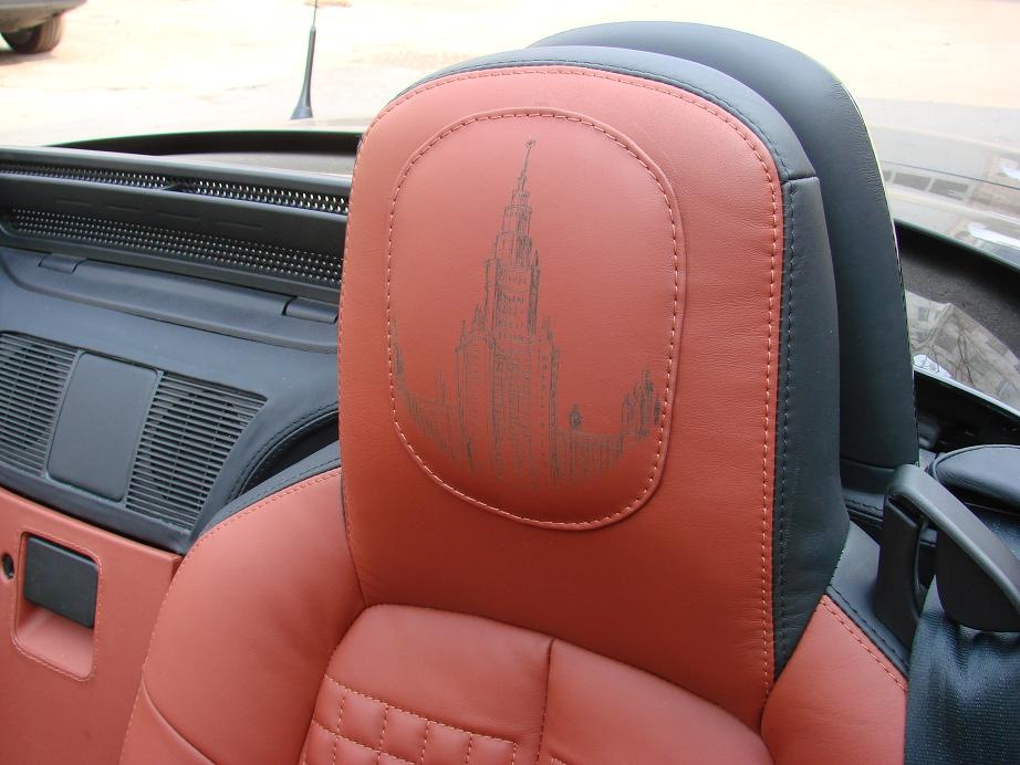 MAZDA MX5 маленька, але віддалена. 5