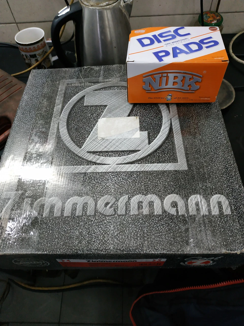 Zimmermann поставили на слона.