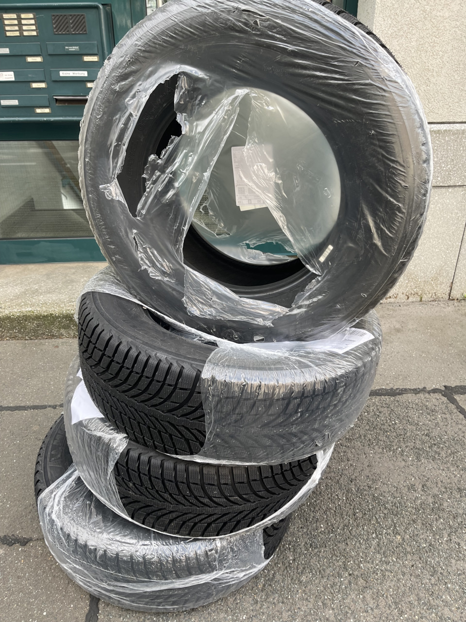 Нова зимова гума MICHELIN 2