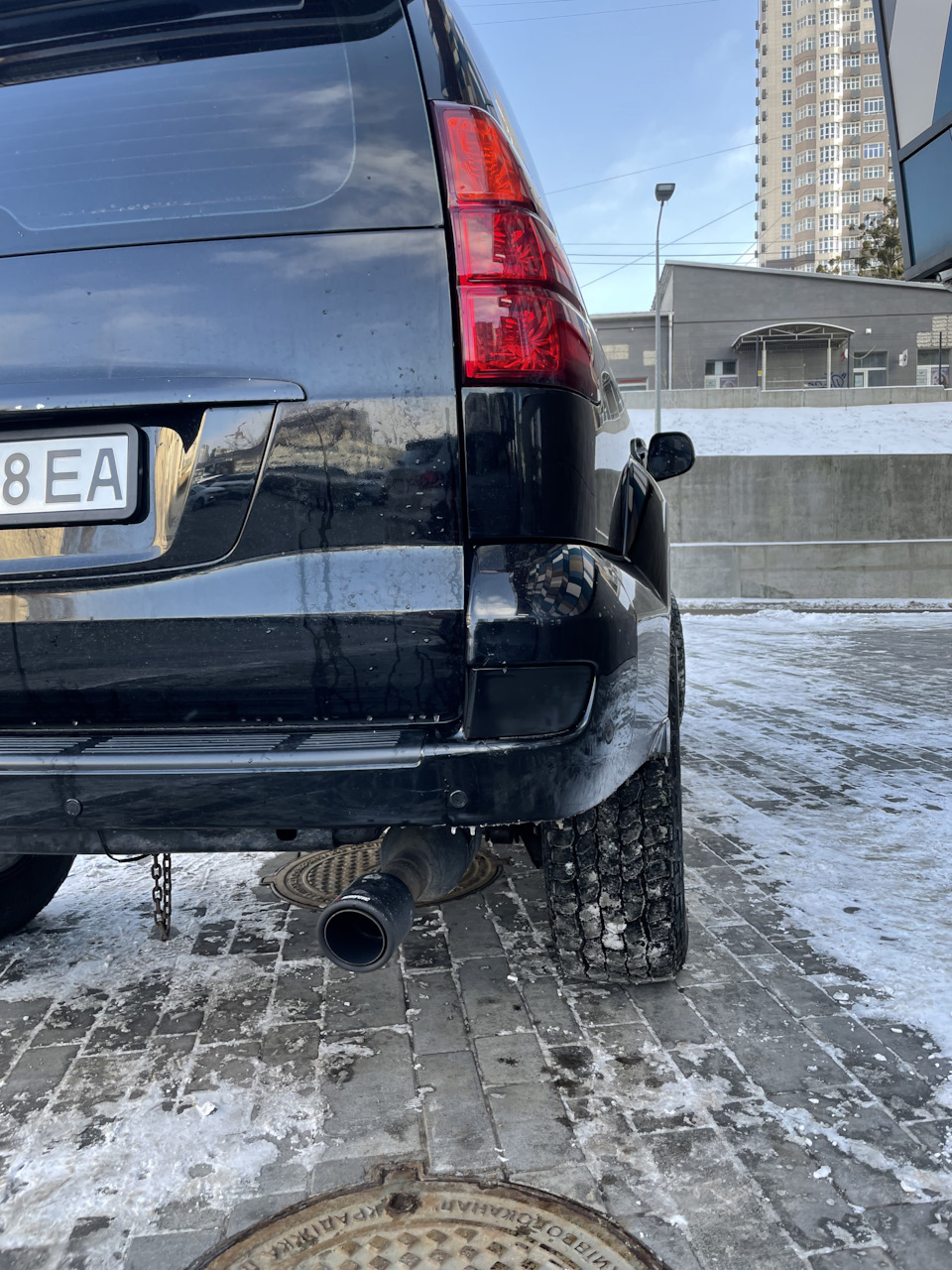 Задній бампер та насадка глушника 2