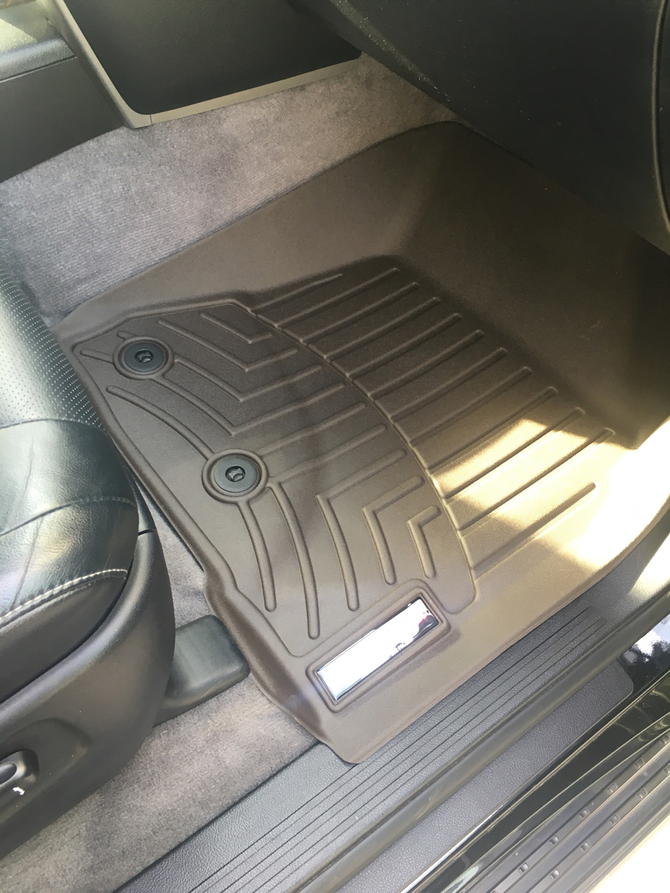 WeatherTech колір cocoa. 4