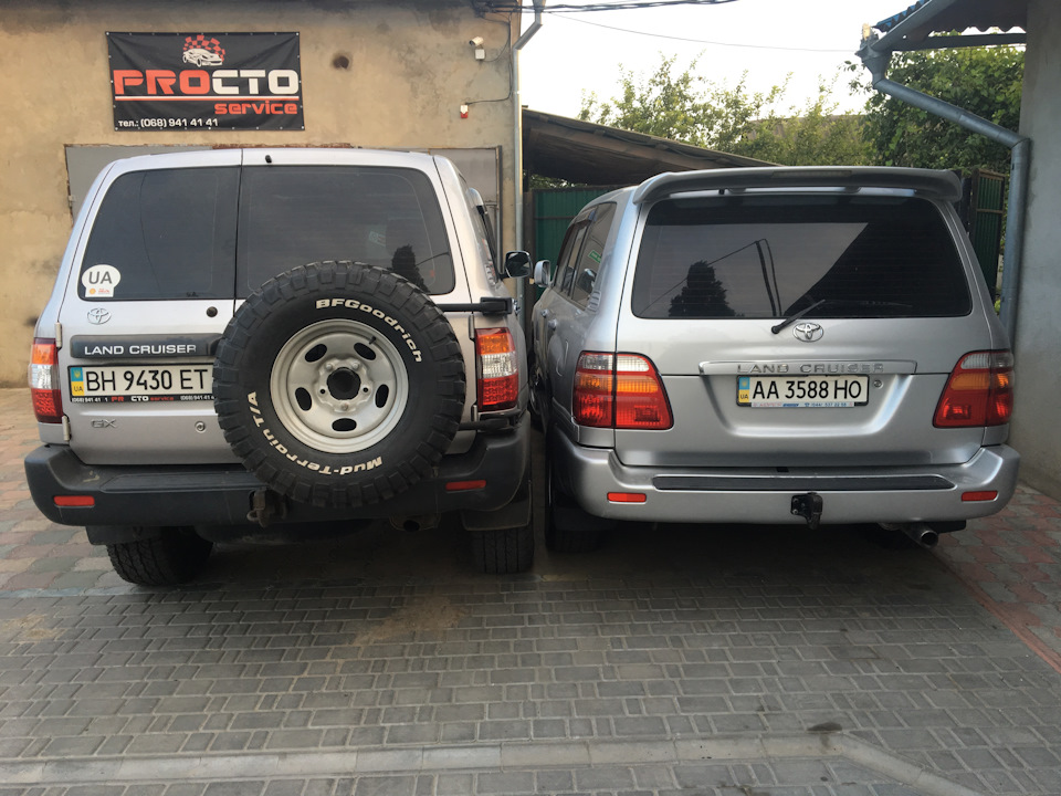 Land Cruiser 100 vs Land Cruiser 105 2 4